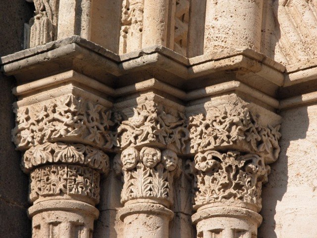 stemarychurchinrandazzocolumncapital.jpg