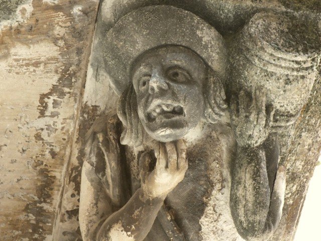 sculpturedbalconydetailragusaibla.jpg
