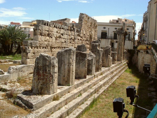 templeofapolloortygiaislandsyracuse.jpg